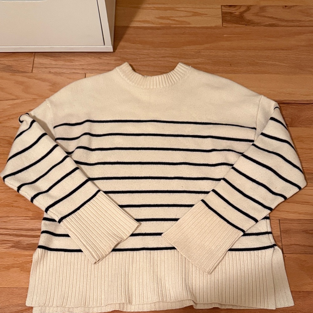 Zara Ivory and Black Striped Crew Neck Sweater Size XS
